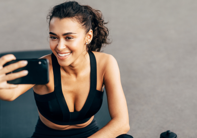 How to Take Successful Selfies: Tips for Perfect Photos Every Time